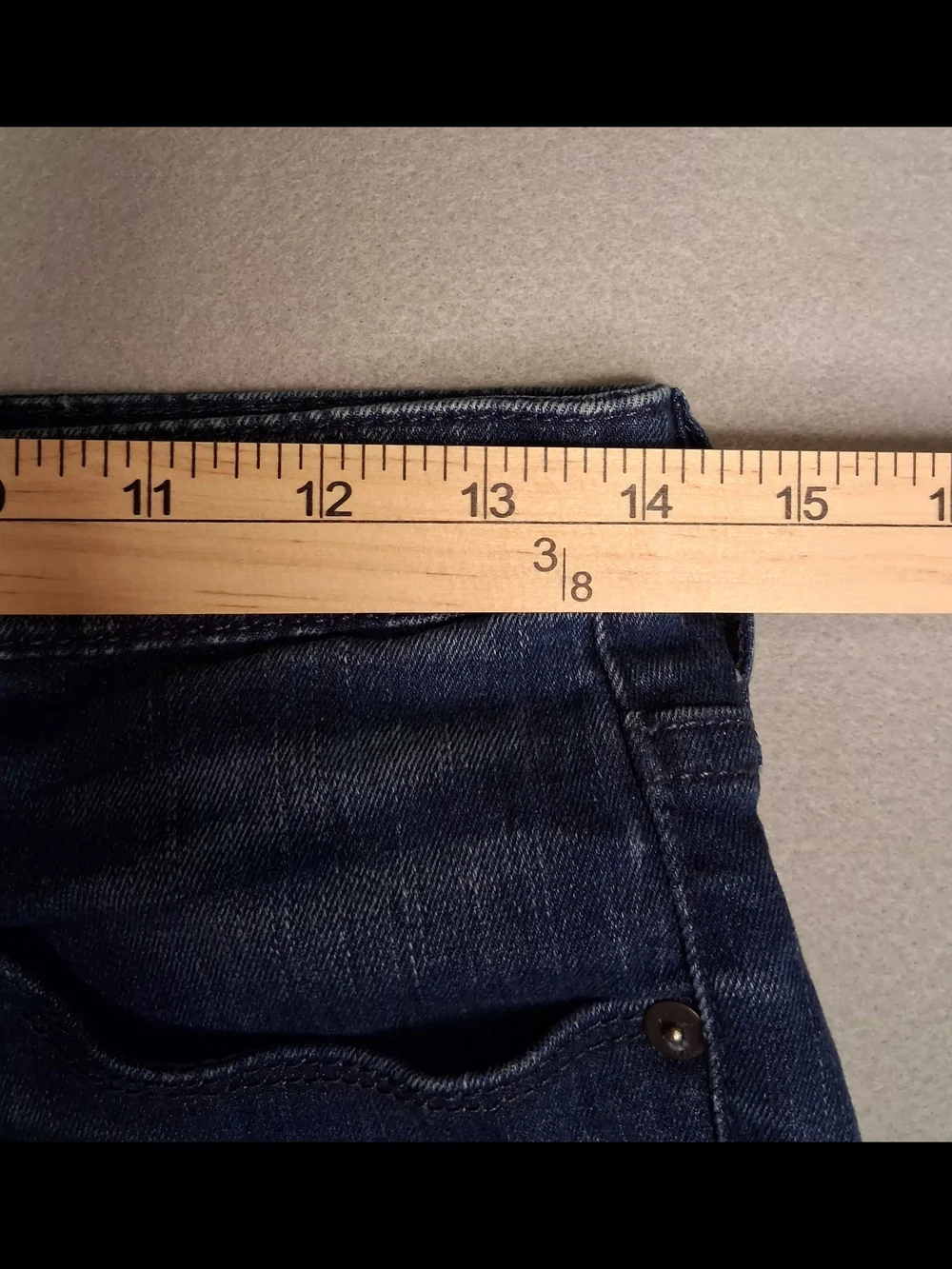 Mossimo High Rise Denim Shorts Size 6 Blue Distressed Raw Hem Stretch Jean Short